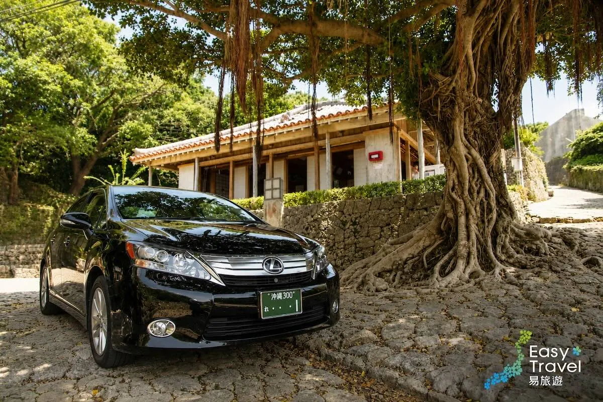 Private Daily Car Hire in Okinawa using Okinawa Toyota Sedan 2