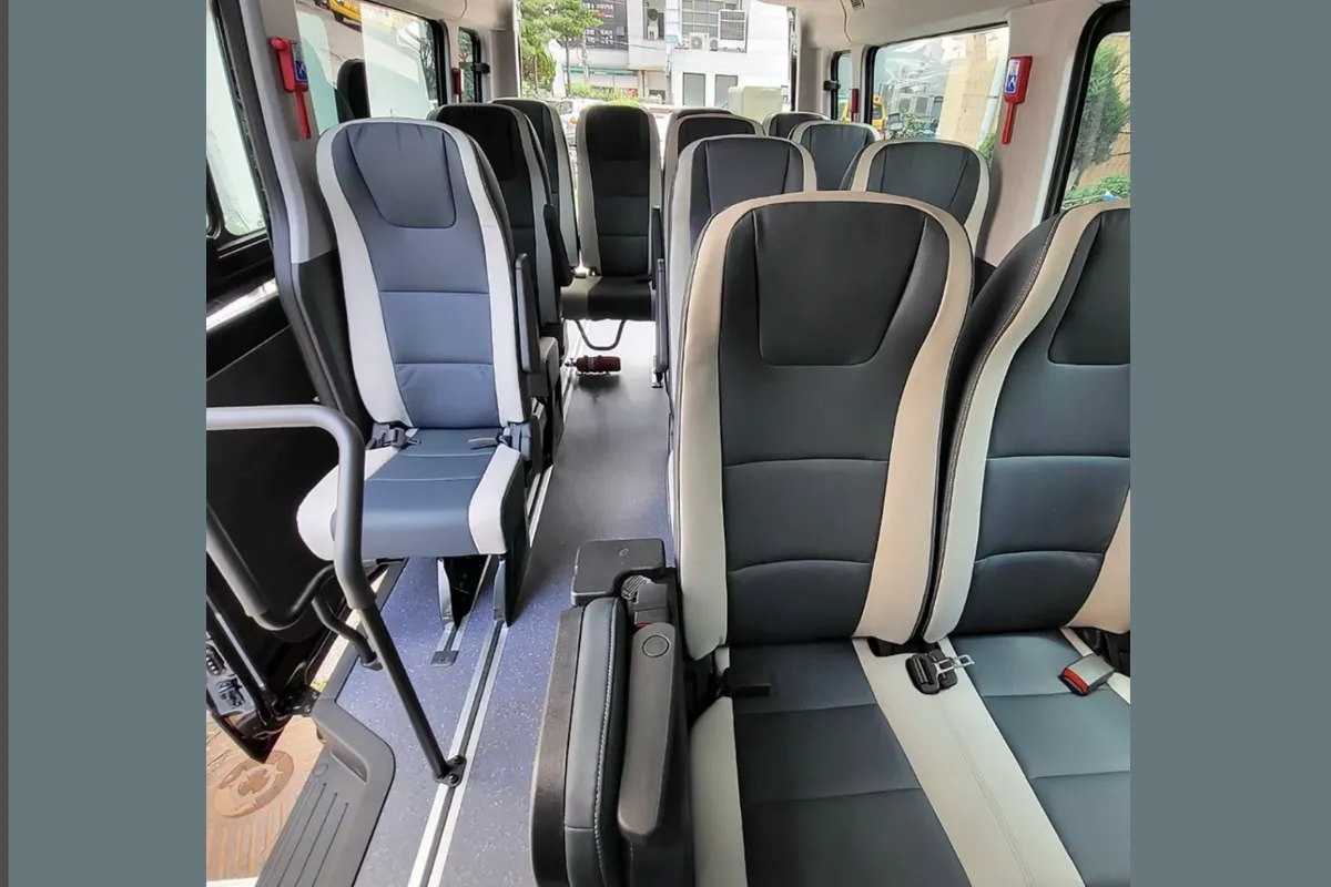 Private Daily Car Hire in Korea using Korea / Seoul 15 seaters van  2